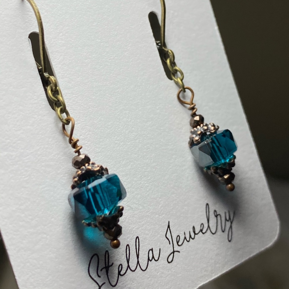 Teal blue earrings - Picture 3 of 3